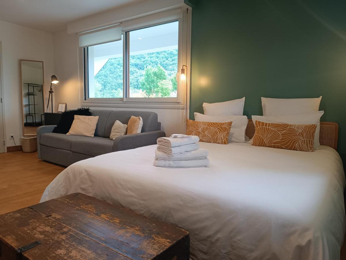 Le Jardin De Moulis, Saint Girons, Ariege, Pyrenees, Bed & Breakfast Bagian luar foto