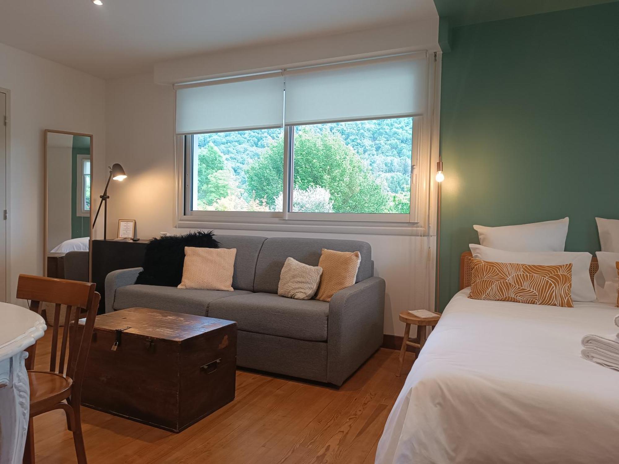 Le Jardin De Moulis, Saint Girons, Ariege, Pyrenees, Bed & Breakfast Bagian luar foto