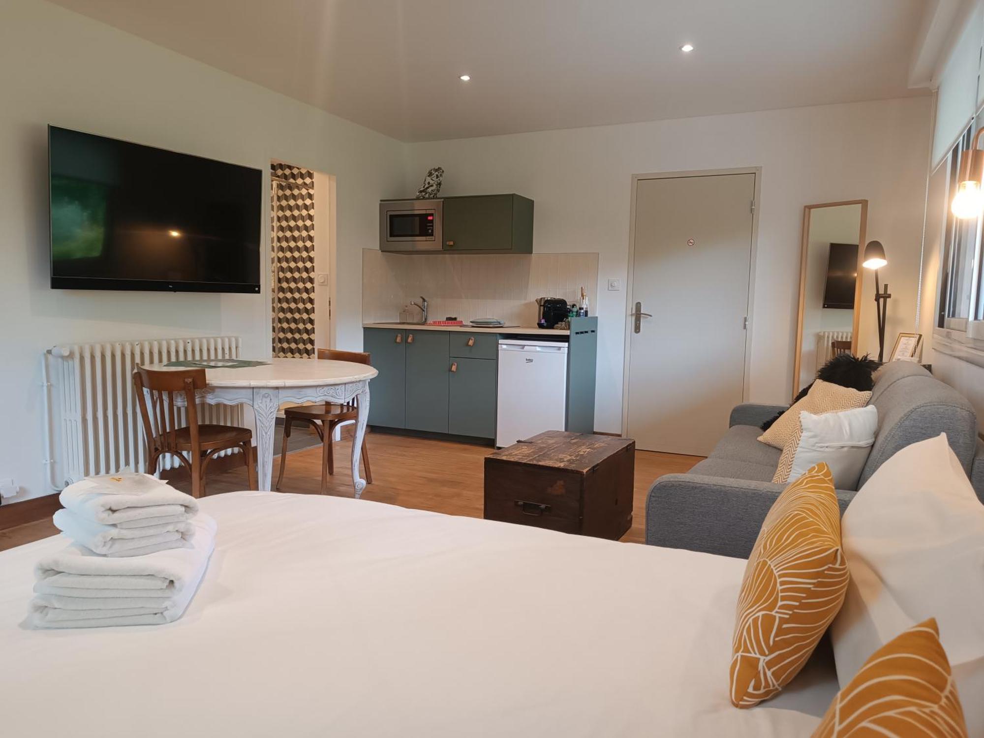 Le Jardin De Moulis, Saint Girons, Ariege, Pyrenees, Bed & Breakfast Bagian luar foto